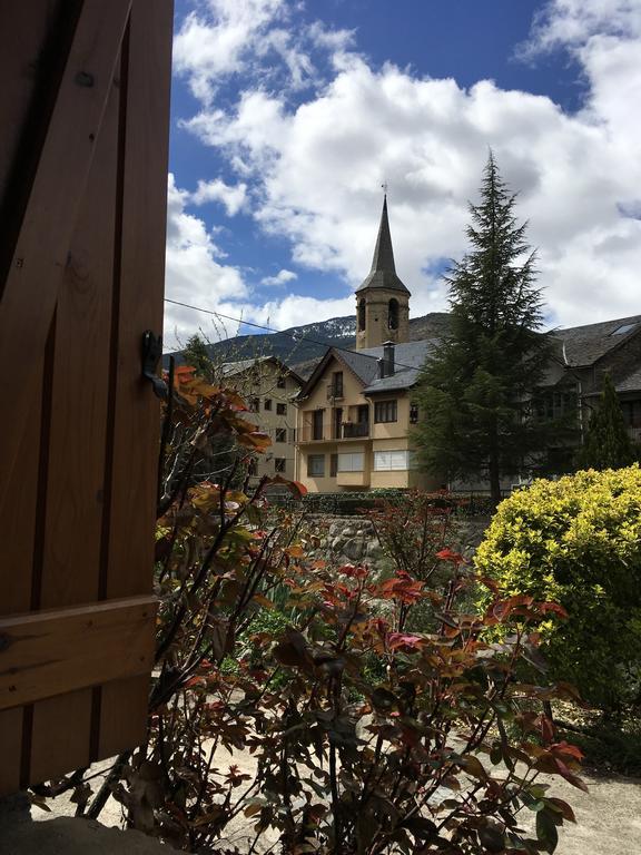 Apartamento Vora Riu Esterri d'Àneu Exterior foto